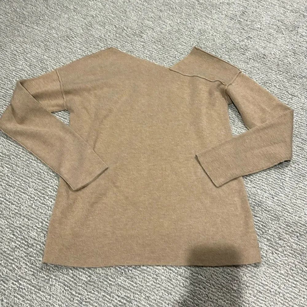 Hem & Thread sweater